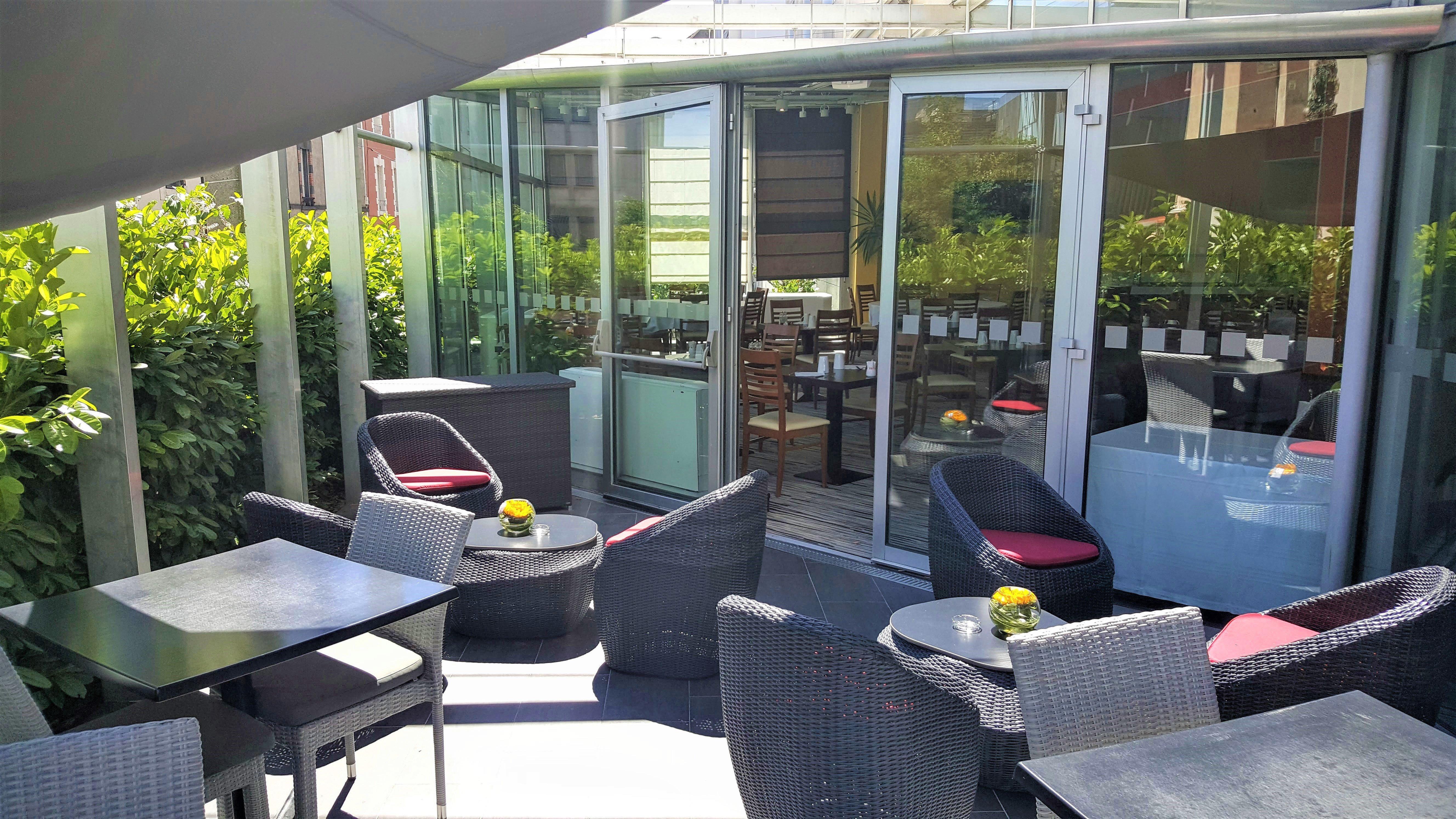 Holiday Inn Clermont Ferrand Centre By Ihg Exterior photo