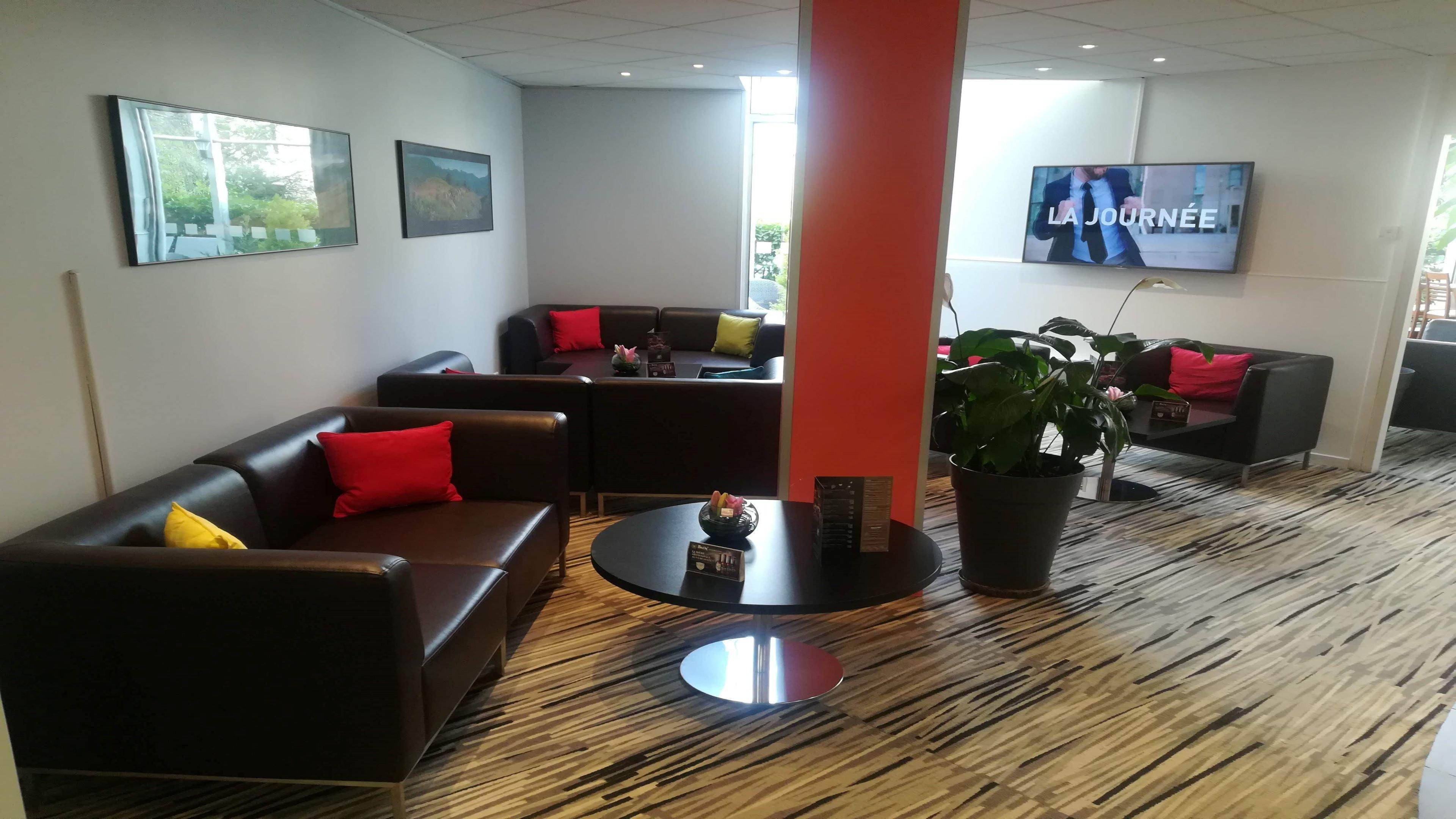 Holiday Inn Clermont Ferrand Centre By Ihg Exterior photo