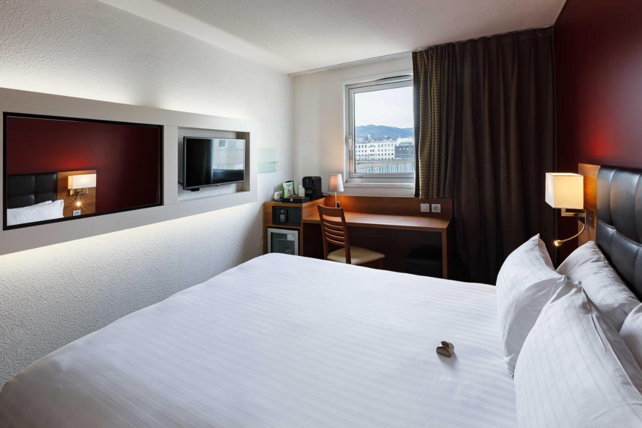 Holiday Inn Clermont Ferrand Centre By Ihg Exterior photo