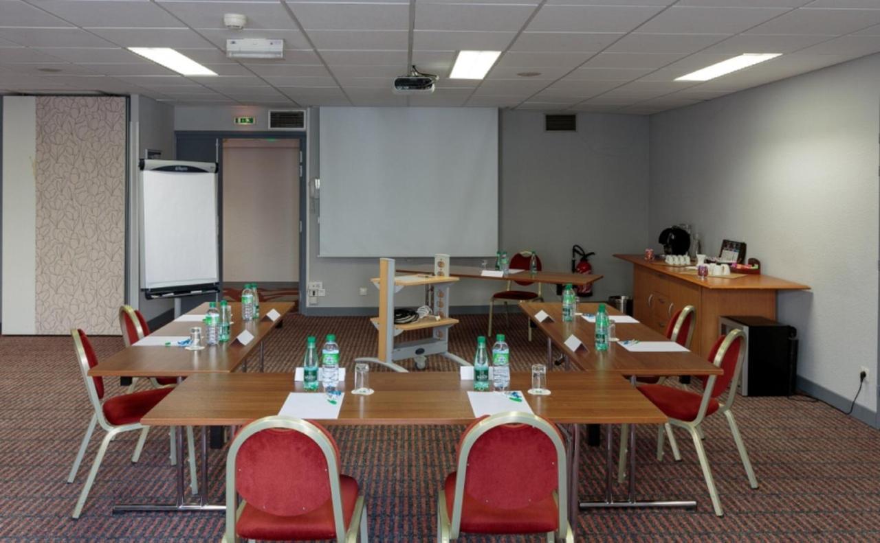 Holiday Inn Clermont Ferrand Centre By Ihg Exterior photo