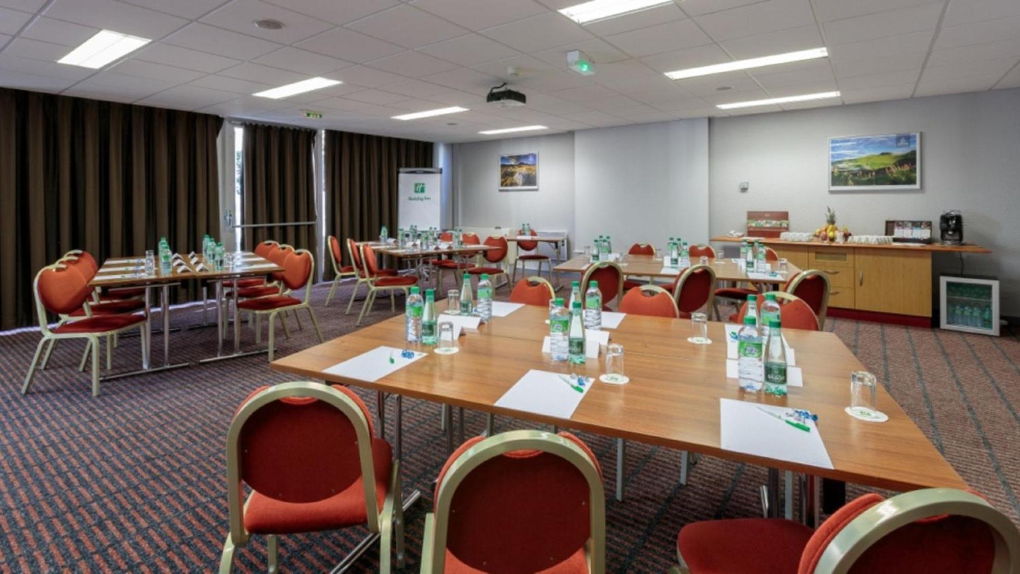 Holiday Inn Clermont Ferrand Centre By Ihg Exterior photo
