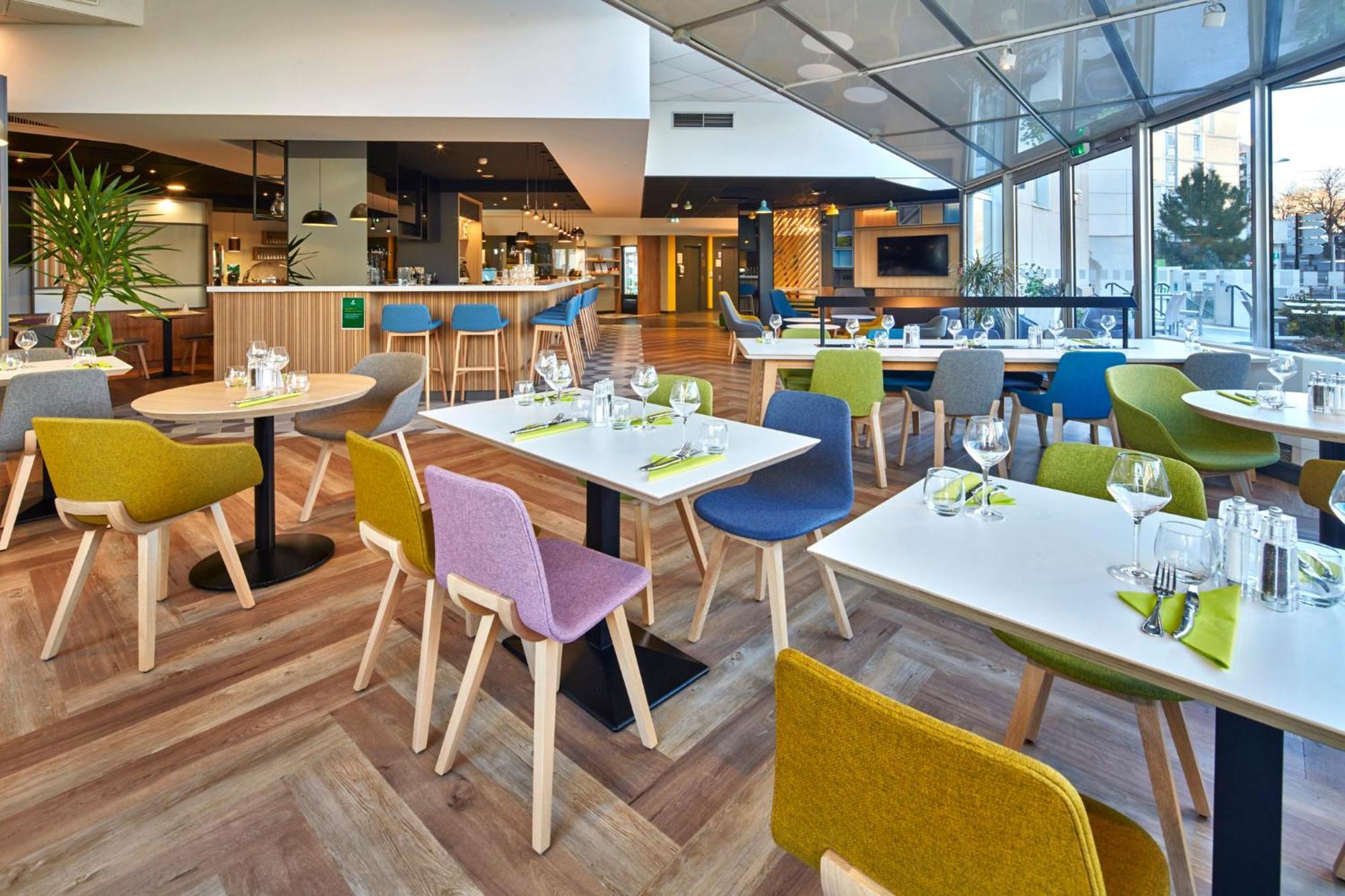 Holiday Inn Clermont Ferrand Centre By Ihg Exterior photo